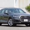 アウディ Q7