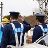 警察による現場検証が終了したため、クルマの撤去が可能となる。