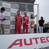 AOG湘南里帰りミーティング2016。ゲストは2016年モチュールオーテックGT‐Rのドライバー松田選手とロニー選手。オーテックレースクイーンの菅野麻友さん。ロニー選手はようやく来ることができてうれしいと話した。