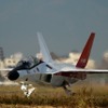 キャノピーはT-4練習機のものを流用している。機体サイズもT-4とほぼ同じ。