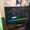 【オートモーティブワールド2017】旭化成エレクトロニクスブース。樹脂製の自動車型容器に息を吹き込むと隣のモニターに映るメーターが動き、連動して、容器の電飾が変色する仕掛けだ。こちらはそのメーター。CO2濃度を示す。