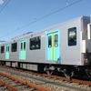 3号車：40300形（M2）（40302）。SIVとコンプレッサーを搭載している。