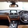 BMW 318iツーリング ラグジュアリー