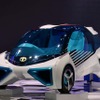 2030年代の水素燃料電池自動車を想定したコンセプトカー「トヨタFCV Plus」を出展