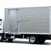 トヨタ ダイナ アルミバン ワイドキャブ・ロングボティ・フルジャストロー・2t積・ディーゼル車・2WD（ホワイト）＜オプション装着車＞