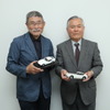 トヨタ2000GTのエンジン開発担当だった高木英匡氏（右）と、レースドライバーだった津々見友彦氏（左）