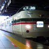 『木曽あずさ号』で使われる189系。夏の臨時列車としてJR東海エリアに乗り入れる。