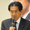 逢沢一郎氏は、自民党オートバイ議員連盟（議連）・同党政務調査会二輪車問題対策プロジェクトチーム（PT）で座長を務める