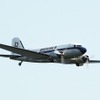 機齢なんと77歳、1940年に製造されたダグラス「DC-3」がエアレースのフライト・アクティビティに登場。優雅な姿を披露した。