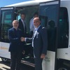 自動運転分野で提携を結んだフランスのイージーマイルとコンチネンタルの首脳