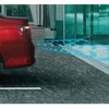 トヨタ カローラアクシオ インテリジェントクリアランスソナー（パーキングサポートブレーキ）作動イメージ（1、踏み間違い発生）