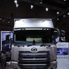 UDトラックス・クオン新型、4×2セミトラクター（東京モーターショー2017）