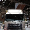 UDトラックス・クオン新型、6×2カーゴ（東京モーターショー2017）