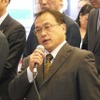 オープニングに先立ち、挨拶する警察庁長官官房審議官の長谷川豊氏