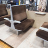711系電車の実物のシートも展示された。シートをそのまま床置きするわけにはいかないため、土台造りに苦労したという。