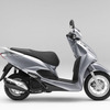 ホンダ リード125（ランベントシルバーメタリック）