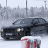 ベントレー フライングスパー 次期型スクープ写真