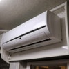 ゆとりある蓄電性能でエアコンも安心して利用可能。