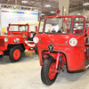 元臼田町消防団の三輪消防車（向かって右。東京国際消防防災展2018）