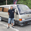 日産・キャラバン(製作ショップ:ジョイワークス、オーナー:吉田智宏さん)。