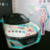 コスプレイヤーえなこ、シースルー初音ミク衣装でホンダ S660 とコラボ…東京オートサロン2019