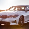 新型BMW 3シリーズ の 330eセダン