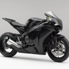 ホンダ、CBR1000RRレースベース車を発売