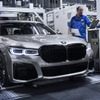 BMW 7シリーズ 改良新型の量産第一号車がラインオフ