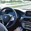 BMW、ハンズ・オフ機能付き渋滞運転支援システムを日本市場導入へ