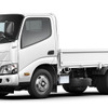小型トラック 日野デュトロ、改良新型発売へ　安全装備拡充と環境性能向上