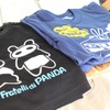 イベントにちなんだTシャツもいろいろなものがある。参加者のパンダに対する愛情にいかに応えるか、製作者の思いがにじみ出る。