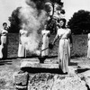 1964東京オリンピックの聖火採火式（ギリシャ）。