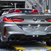 BMW M8 カブリオレ の量産第一号車