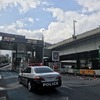 閉鎖された首都高都心環状線内回り神田橋入り口（7月26日）