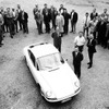 1965年、ポルシェに入社、911の進化に関わる。中央、白いシャツがピエヒ。