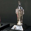 佐藤琢磨がインディ500で優勝した際のトロフィーも展示された