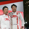 GOODSMILE RACING & TeamUKYOの谷口信輝選手（右）と片岡龍也選手（左）