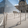 3月14日限りで休館したパリ、ルーブル美術館