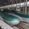 北海道新幹線では、特定時期の一部時間帯ではあるが、貨物列車との共用区間で210km/h走行が始まる。