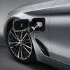 現行BMW 5シリーズ・セダンのPHV、530eセダン（参考画像）
