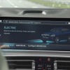 BMWのPHVが都市部の電動車専用ゾーンを認識して自動的にEVモードに切り替わる「BMW eDriveゾーン」機能