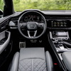 アウディ SQ8 の4.0TFSI