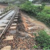 路盤が流出した芸備線西三次～志和地（しわち）間の現場。この区間を含む三次～下深川間ではバス代行が開始された。　