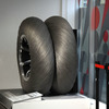 Bridgestone Innovation Gallery「WHAT WE OFFER（新たなチャプターへ）」に展示される月面探査車用タイヤ