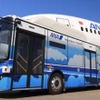 試験運用する大型自動運転バス