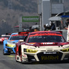 コースインするマシン
