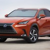 運転中に突然前が見えなくなるレクサス NX の特別改造車
