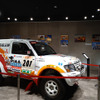 ダカールラリー展、三菱自動車本社ショールームで開催中…2002年優勝車など展示