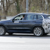 BMW iX3 改良新型　プロトタイプ　スクープ写真