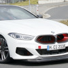 BMW M8をベースとした謎の開発車両（スクープ写真）